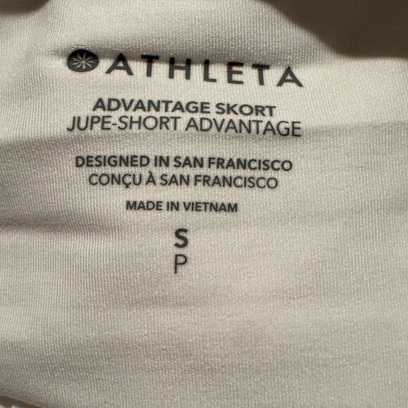 NWT Athleta Advantage White Pleated Tennis Skort. - Picture 5 of 5